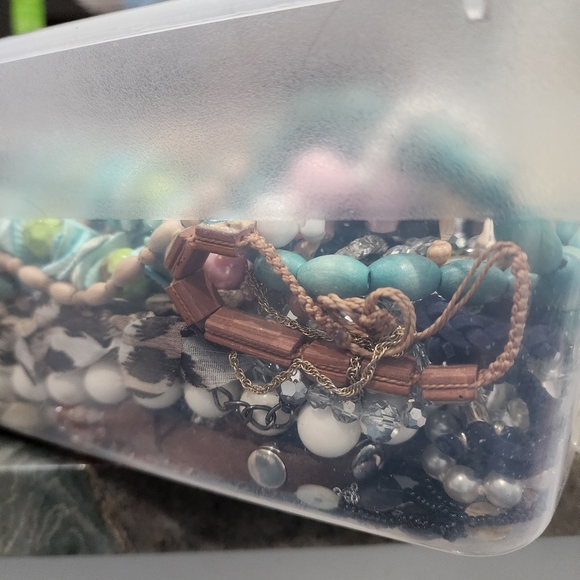 5 lb Mystery Jewelry Box – Bulk Lot for Resale, Crafting & Collecting - Picture 13 of 15